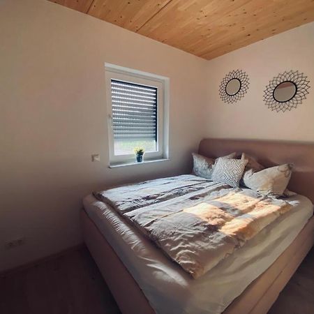 Zimmer M. Eigenem Bad Und Badewanne Direkt Am Wald Amöneburg Extérieur photo